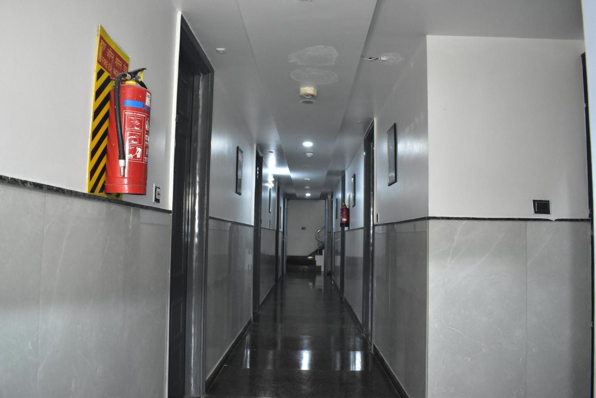 Qotel Hotel Rama Rohini Sector-24 Couple Friendly Deli Exterior foto